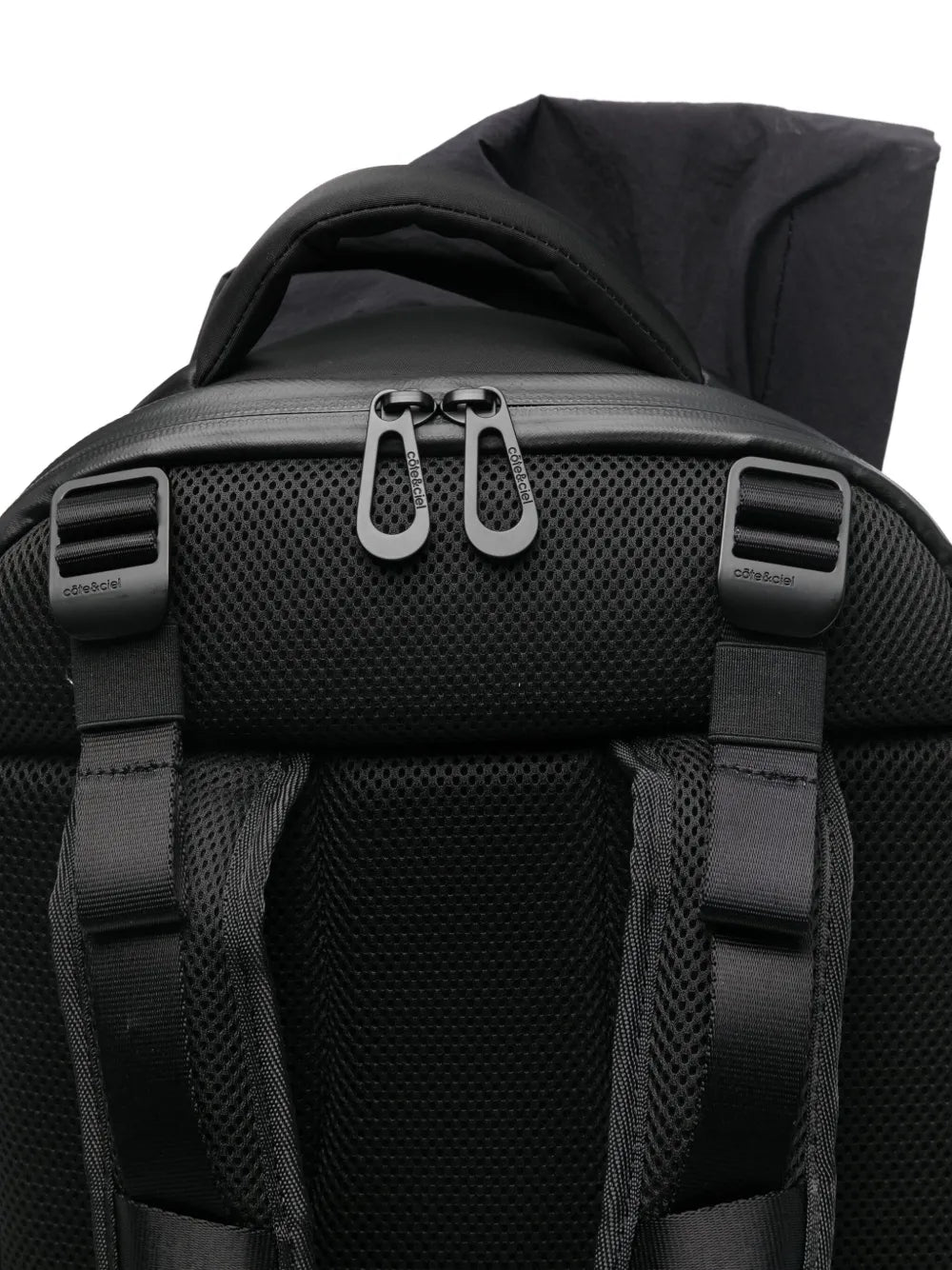 C?e&CielISAR M  backpack
