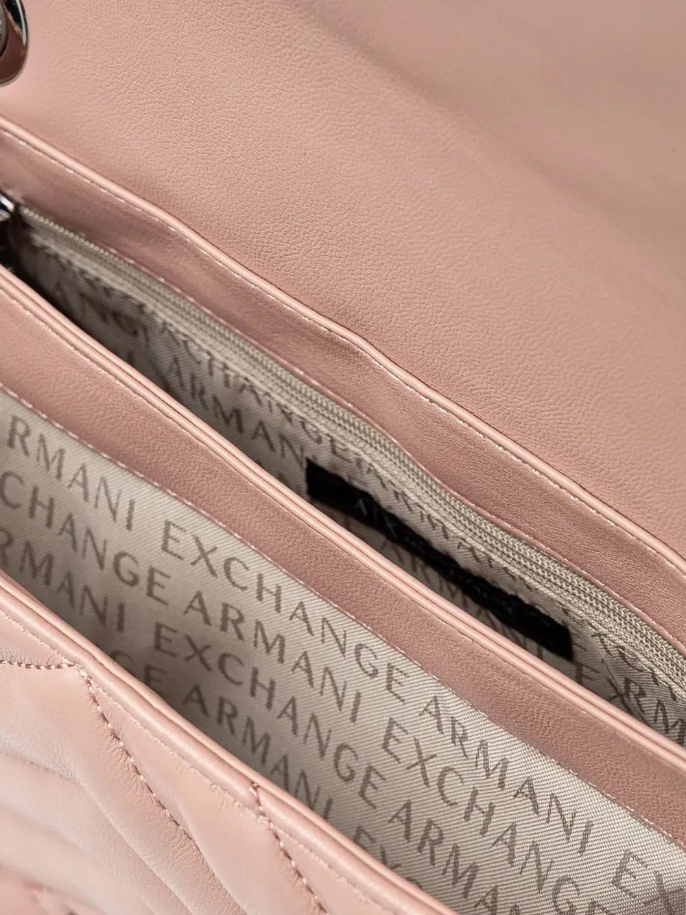 Armani Exchangelogo-plaque quilted shoulder bag