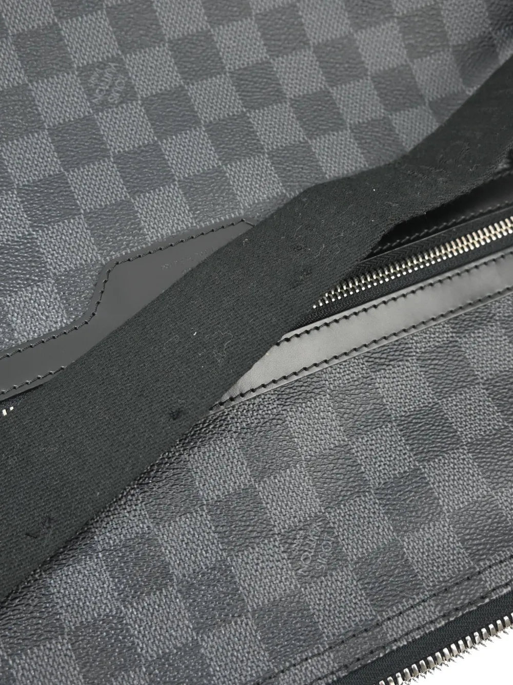 Pre-OwnedLouis Vuitton Pre-Owned2012 Mick MM shoulder bag