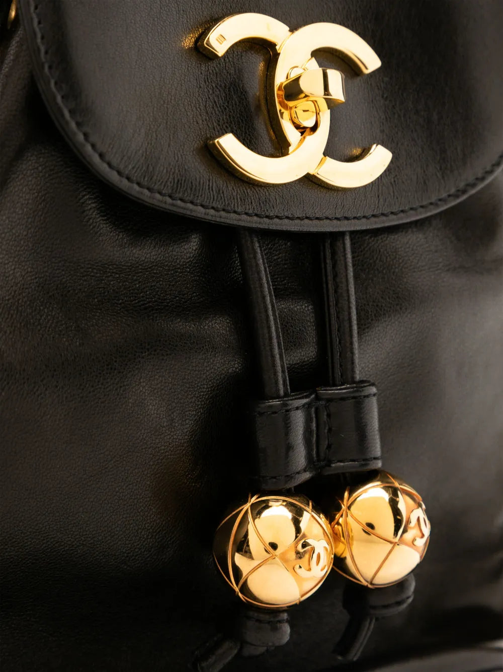 Pre-OwnedCHANEL Pre-Owned1994 classic flap crossbody bag