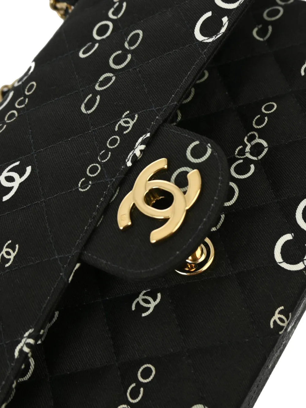 Pre-OwnedCHANEL Pre-Owned2002 medium Double Flap shoulder bag