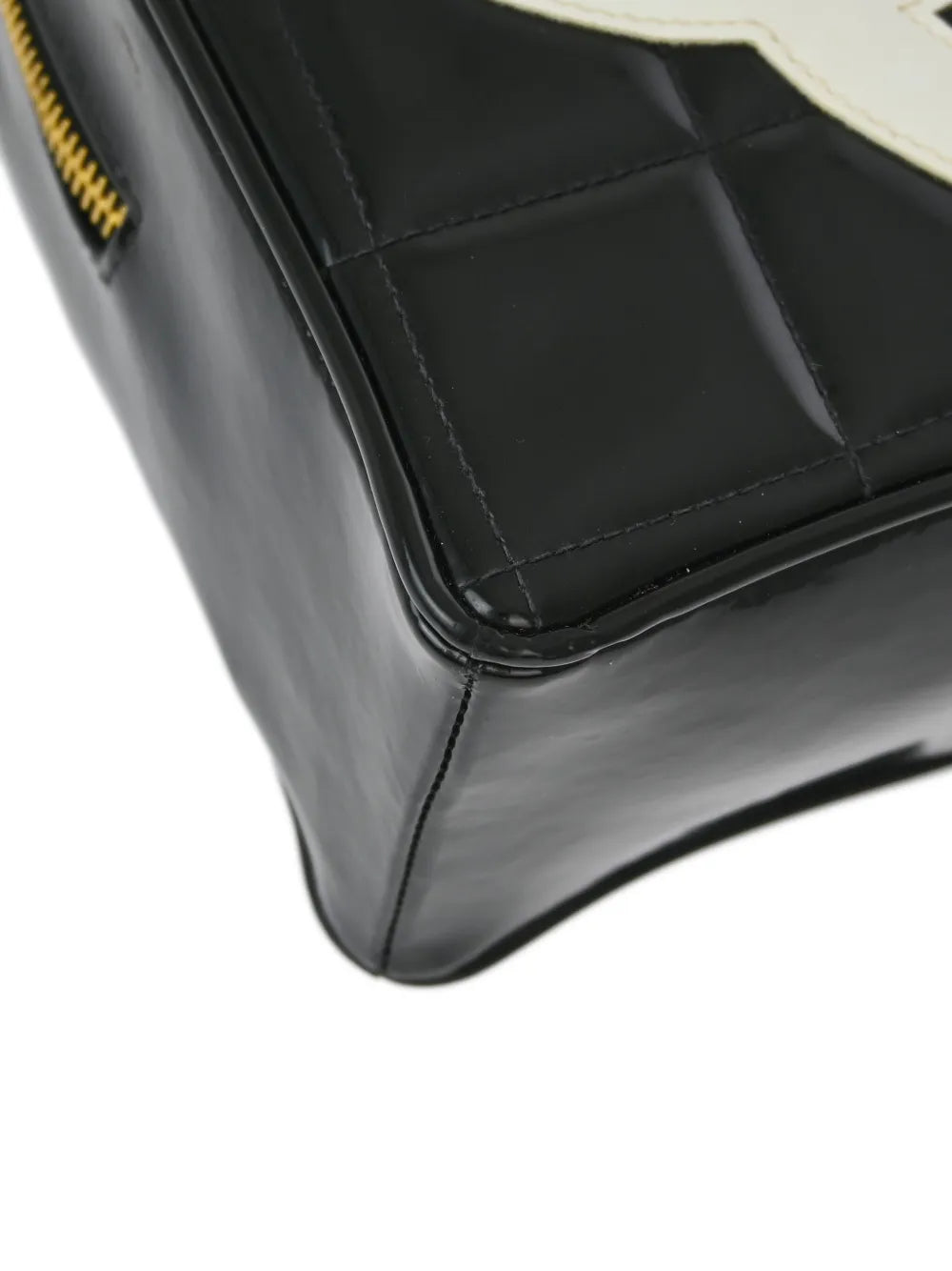 Pre-OwnedCHANEL Pre-Owned1995 CC Heart Vanity bag