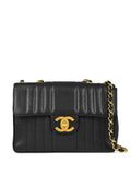 Pre-OwnedCHANEL Pre-Owned1995 Mademoiselle Classic Flap shoulder bag