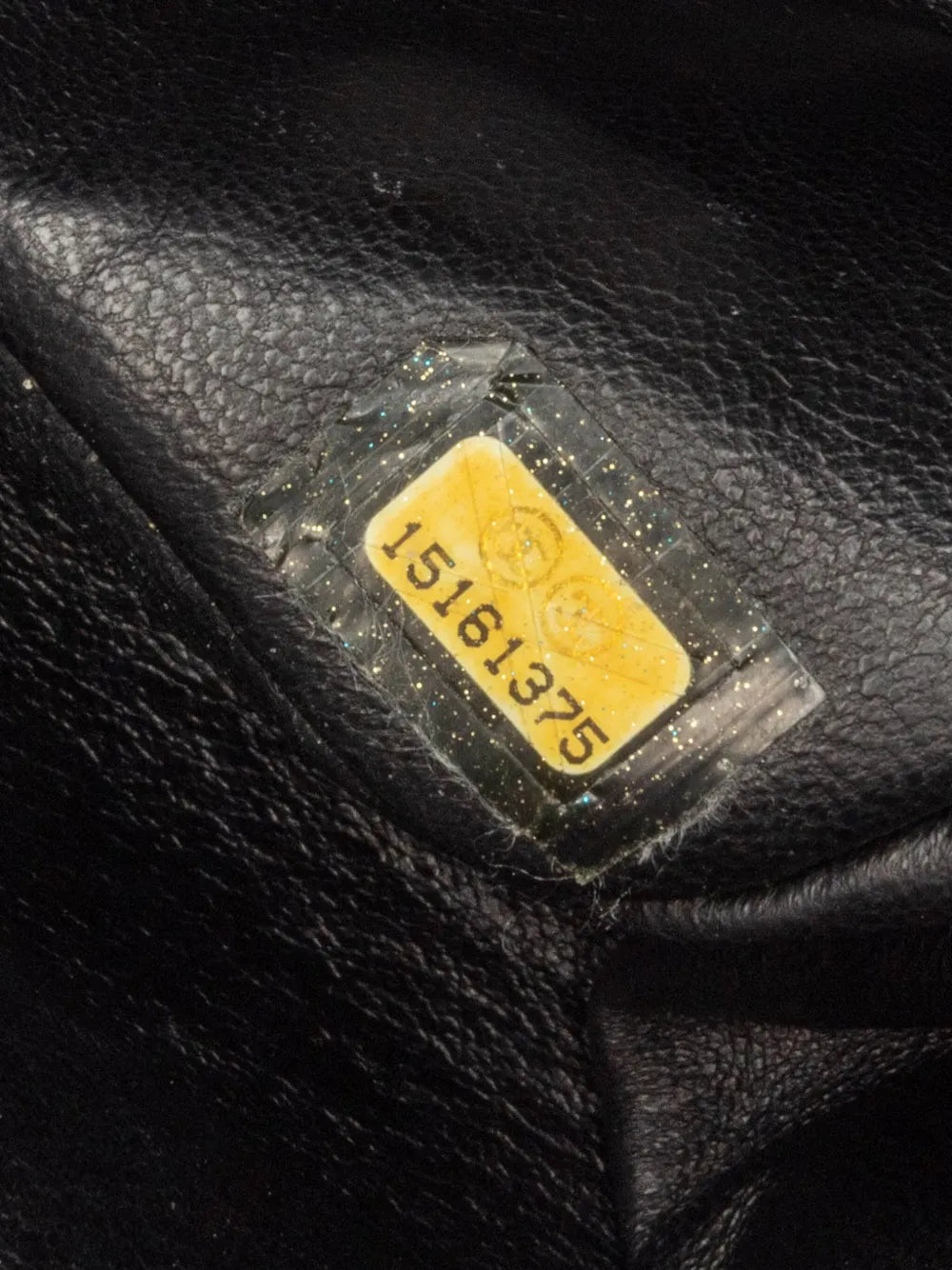 Pre-OwnedCHANEL Pre-Owned2011 Jumbo Classic Patent Double Flap shoulder bag