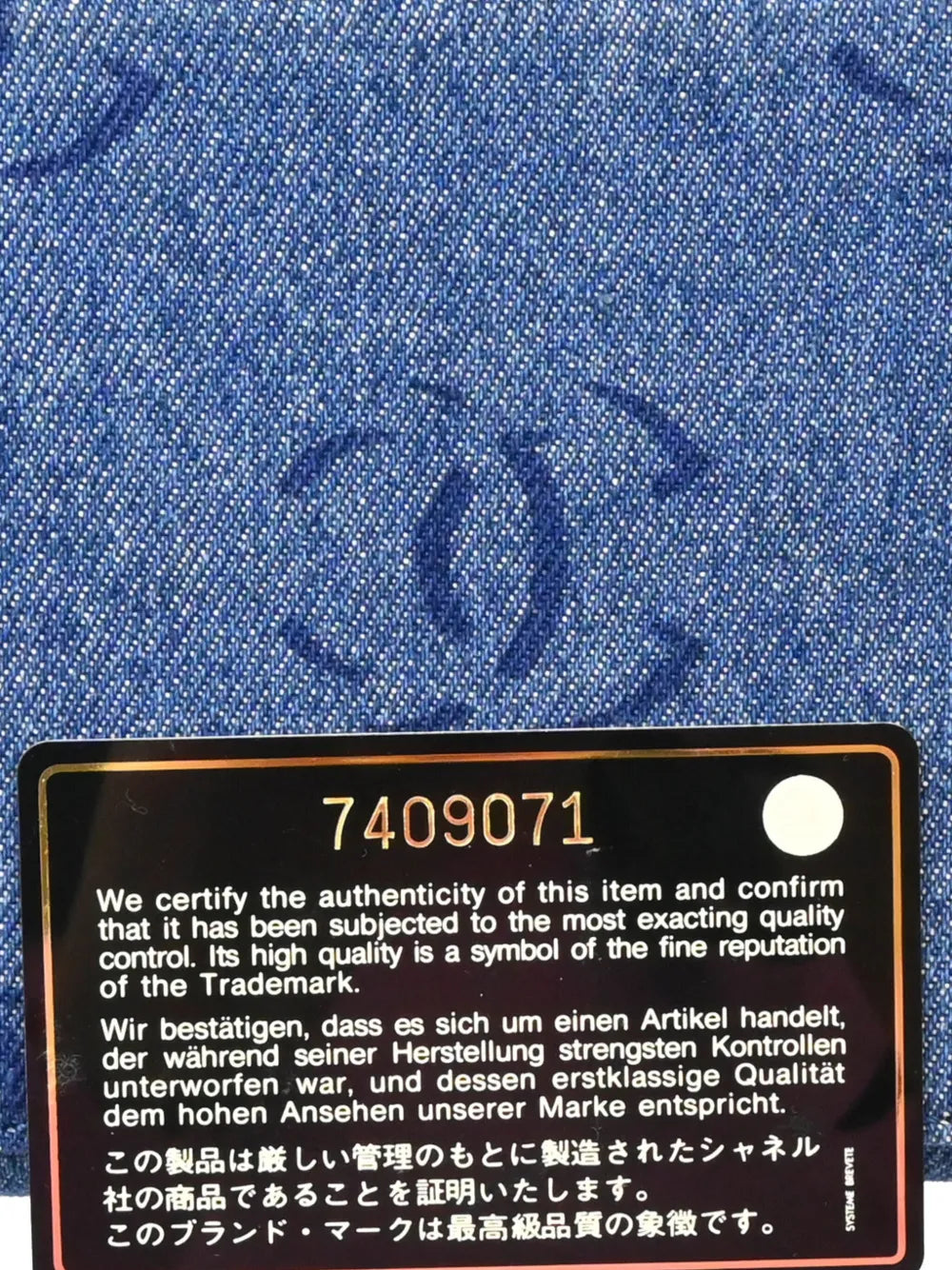 Pre-OwnedCHANEL Pre-Owned2002 CC tote bag