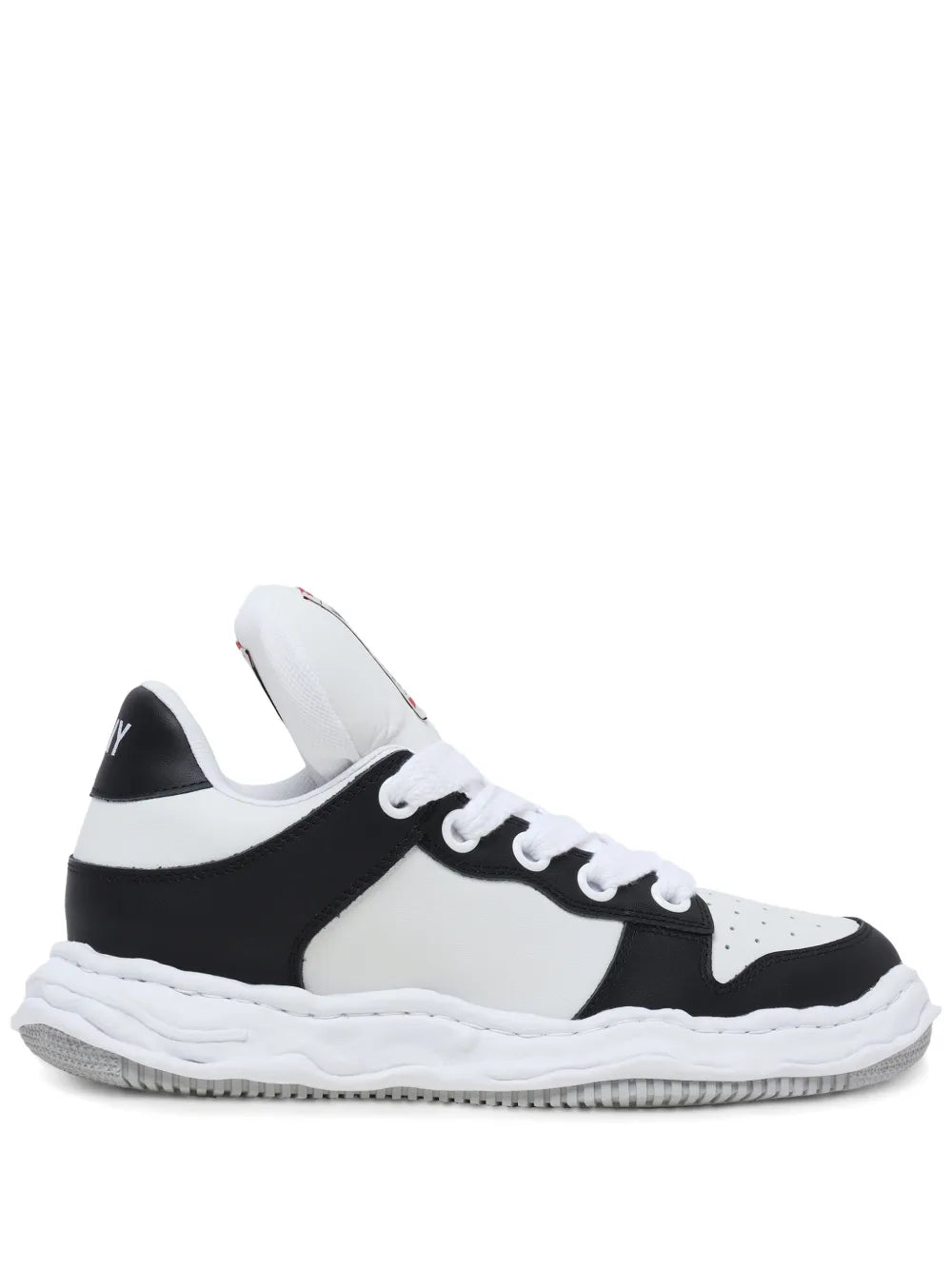 Maison Mihara Yasuhiro Wayne Low-Top Leather Sneakers
