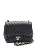 Pre-OwnedCHANEL Pre-Owned2017-2018 mini quilted shoulder bag