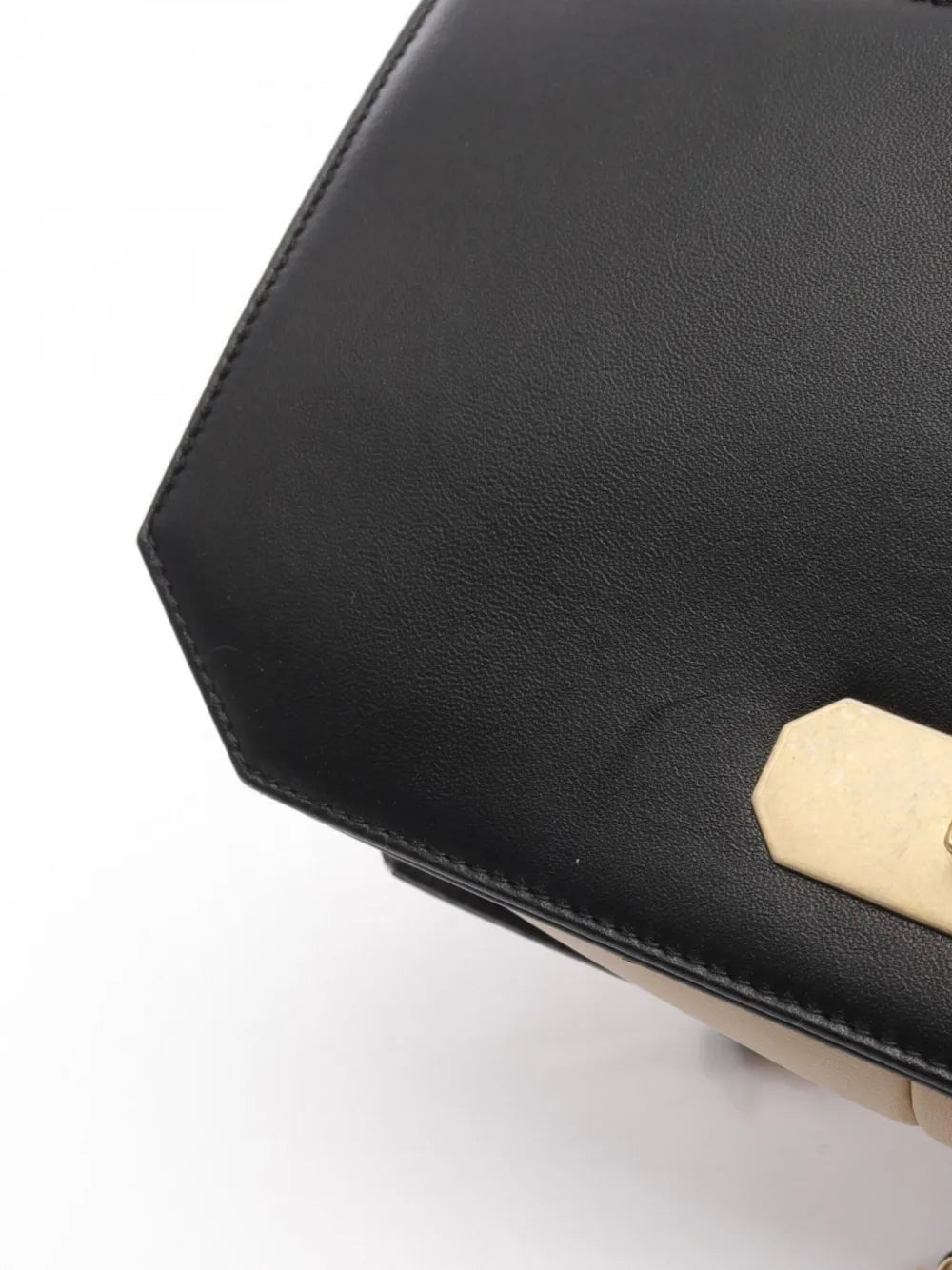 Pre-OwnedCHANEL Pre-Owned2016-2017 matelassshoulder bag