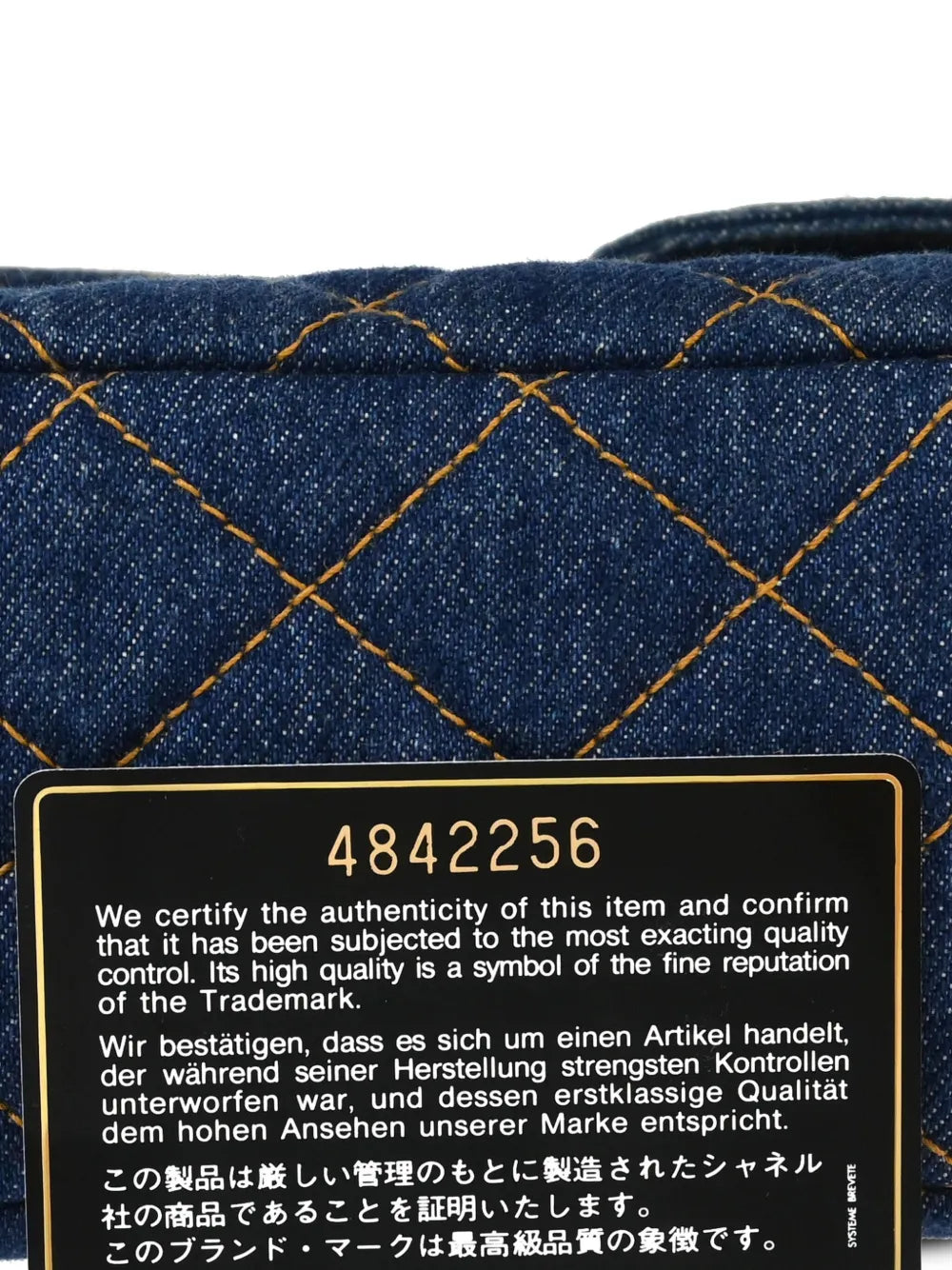 Pre-OwnedCHANEL Pre-Owned1997 denim diamond-quilted shoulder bag