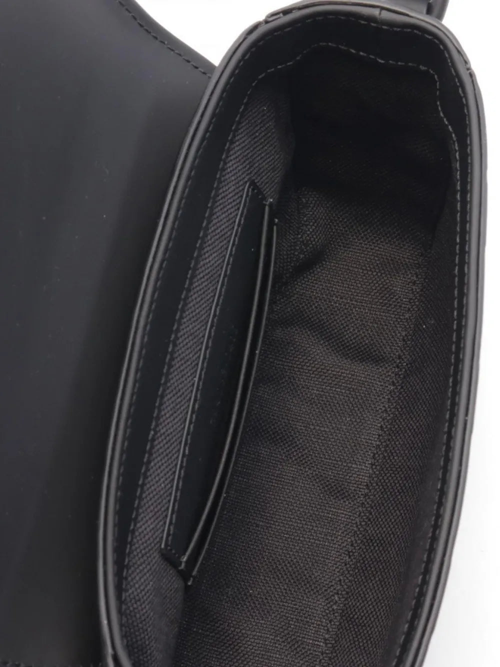 Pre-OwnedGucci Pre-Owned2020s GG rubber effect handbag