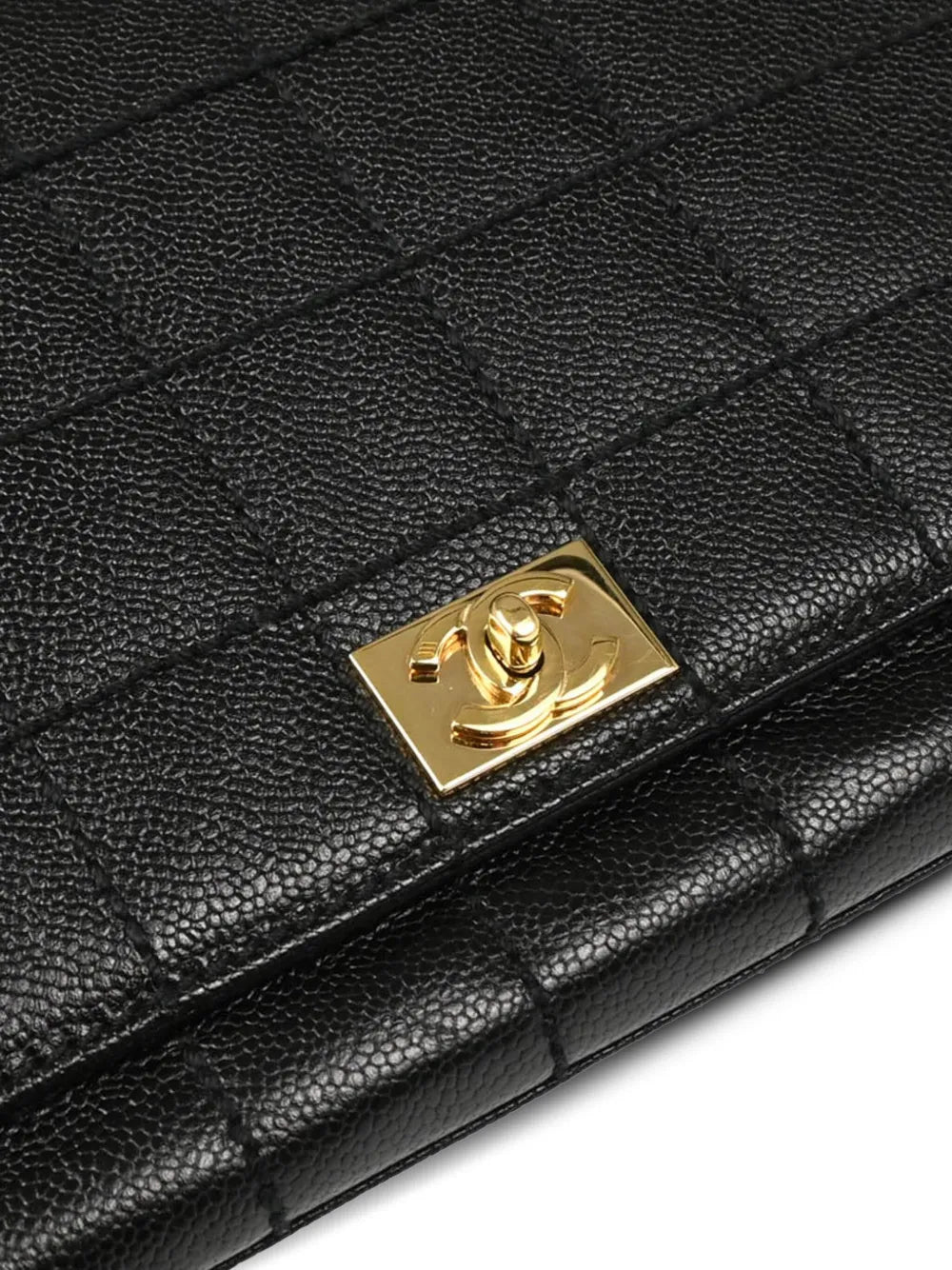 Pre-OwnedCHANEL Pre-Owned2002 Choco Bar-quilted shoulder bag