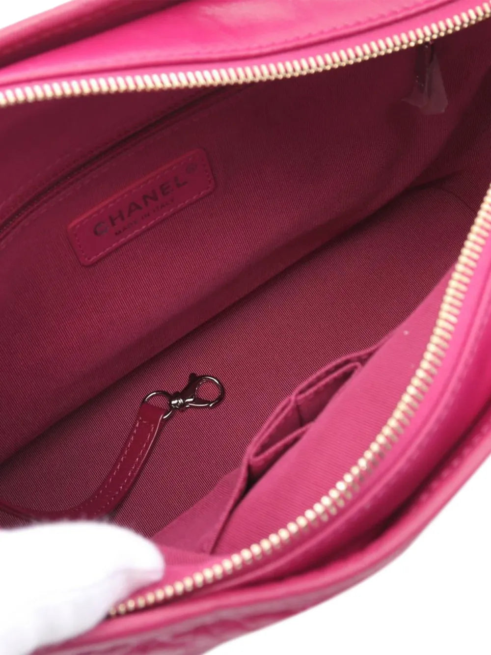 Pre-OwnedCHANEL Pre-Owned2019 Medium Aged Calfskin Gabrielle crossbody bag