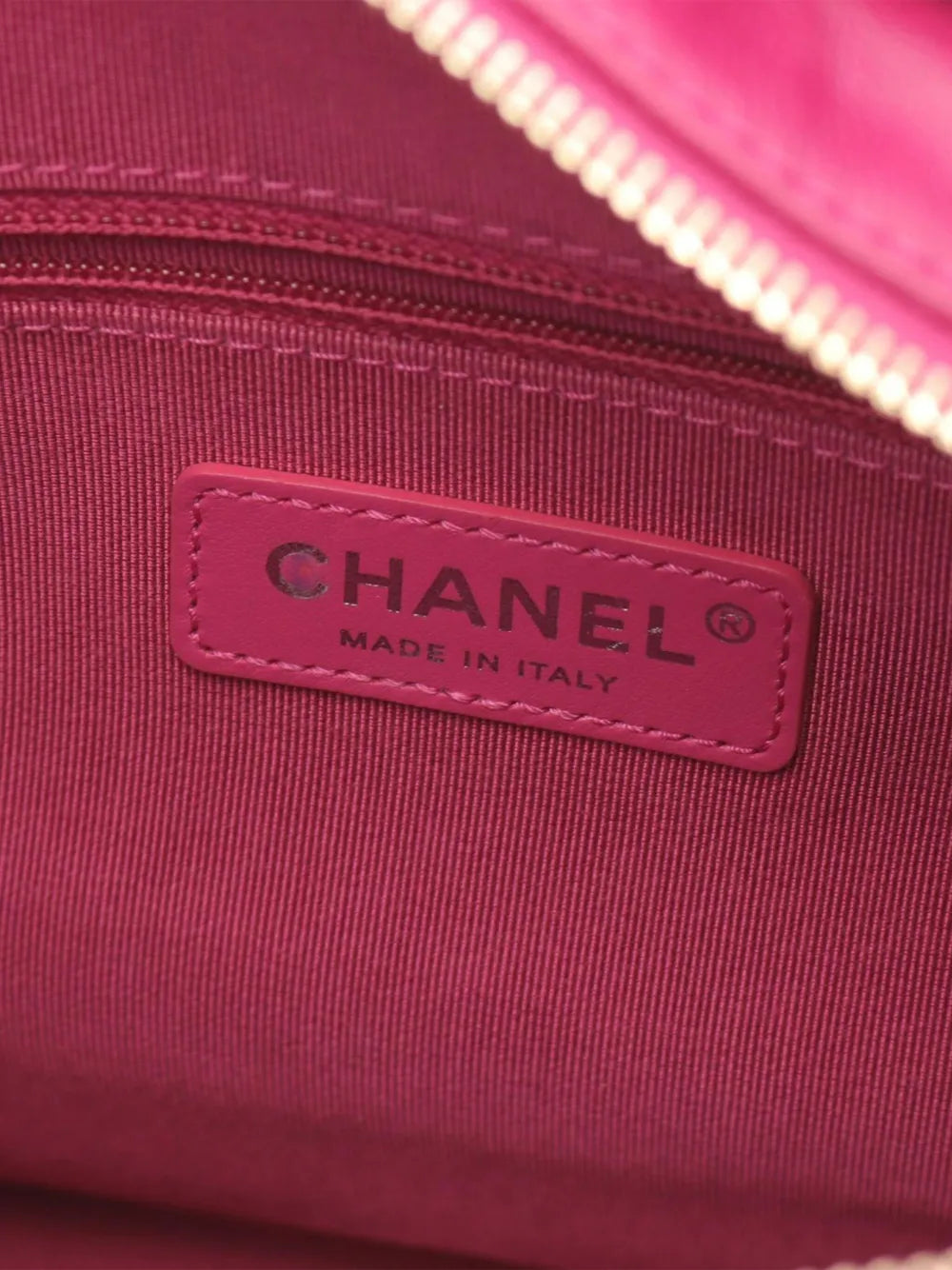 Pre-OwnedCHANEL Pre-Owned2019 Medium Aged Calfskin Gabrielle crossbody bag