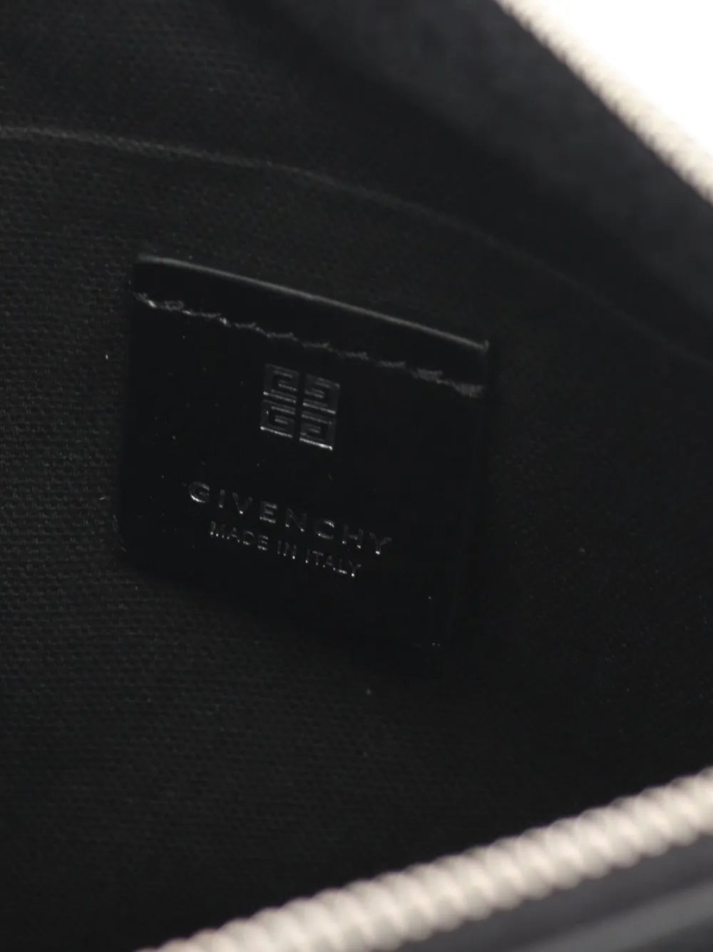 Pre-OwnedGivenchy Pre-Owned2020s Voyou shoulder bag