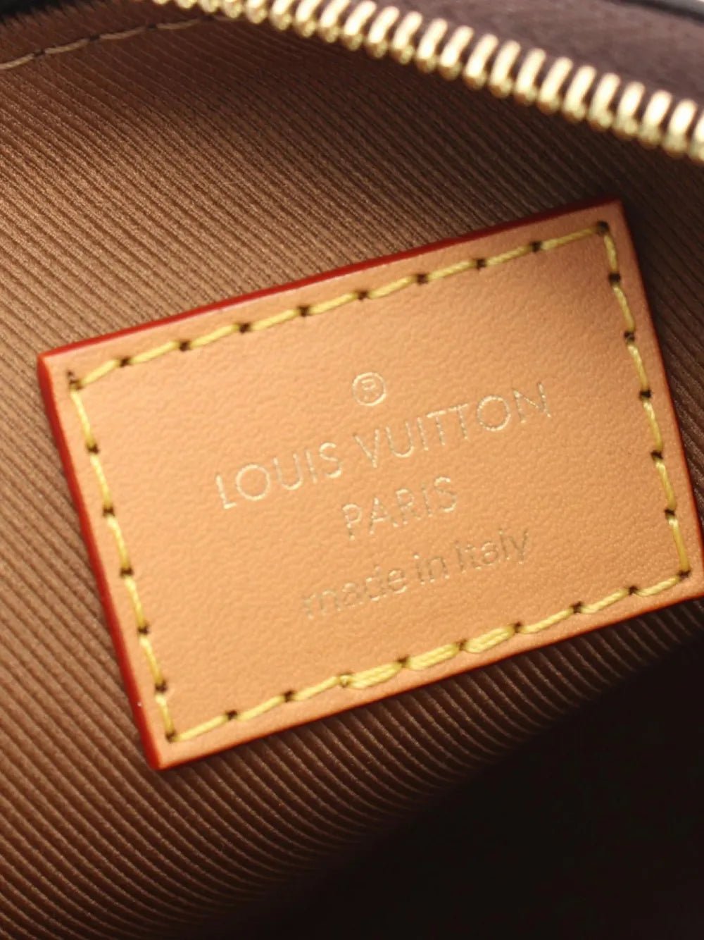 Pre-OwnedLouis Vuitton Pre-Owned2021 Utility shoulder bag