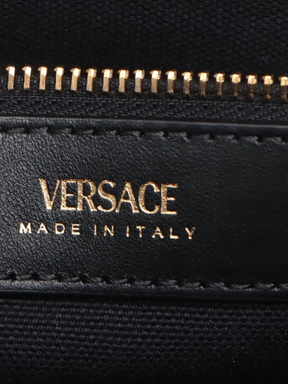 Pre-OwnedVersace Pre-Owned2020-2024 logo canvas tote bag