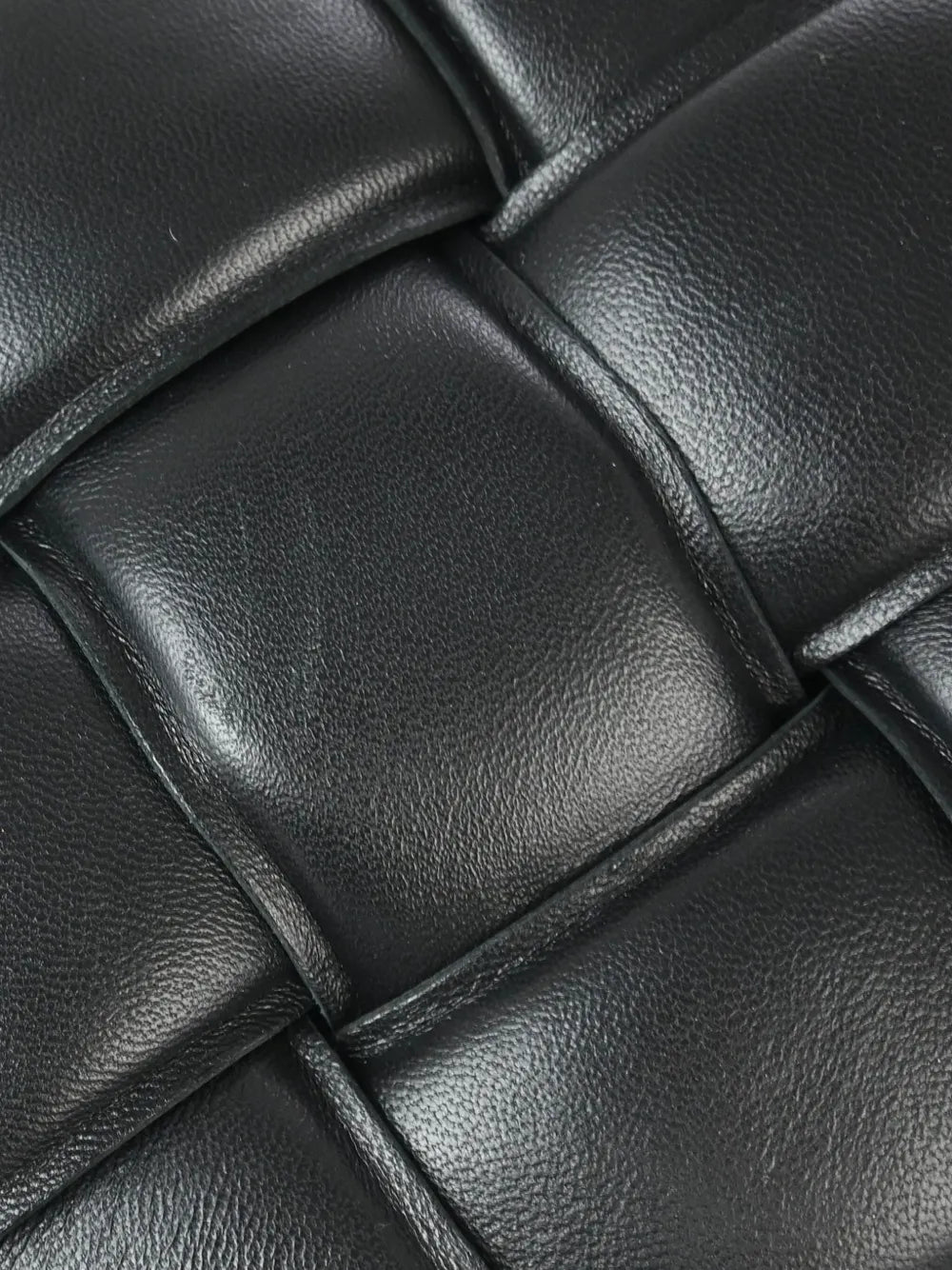 Pre-OwnedBottega Veneta Pre-Owned1990-2000s Cassette shoulder bag