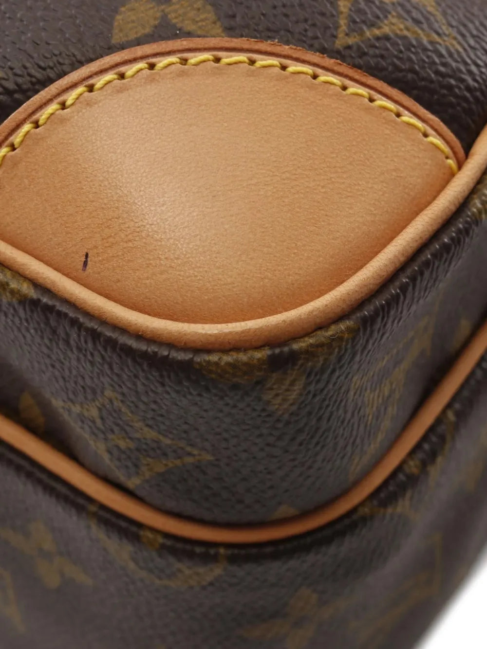 Pre-OwnedLouis Vuitton Pre-Owned2001 Nil shoulder bag