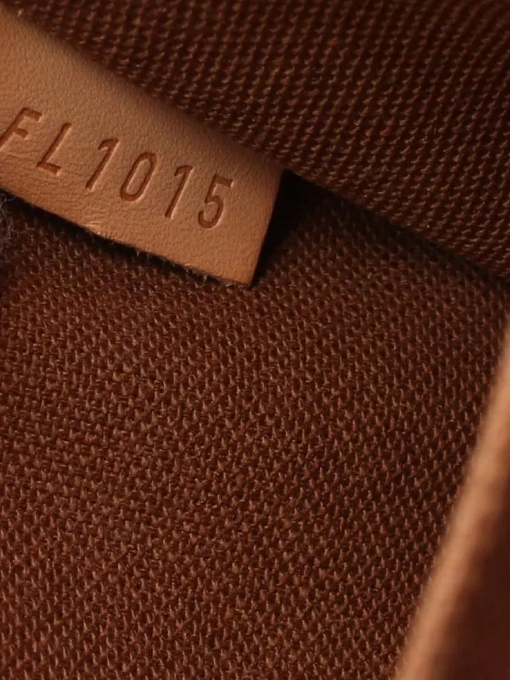 Pre-OwnedLouis Vuitton Pre-Owned2005 Popincourt handbag