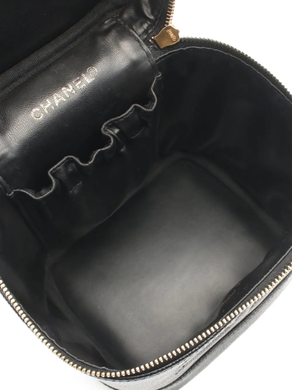 Pre-OwnedCHANEL Pre-Owned1996-1997 caviar-leather vanity bag