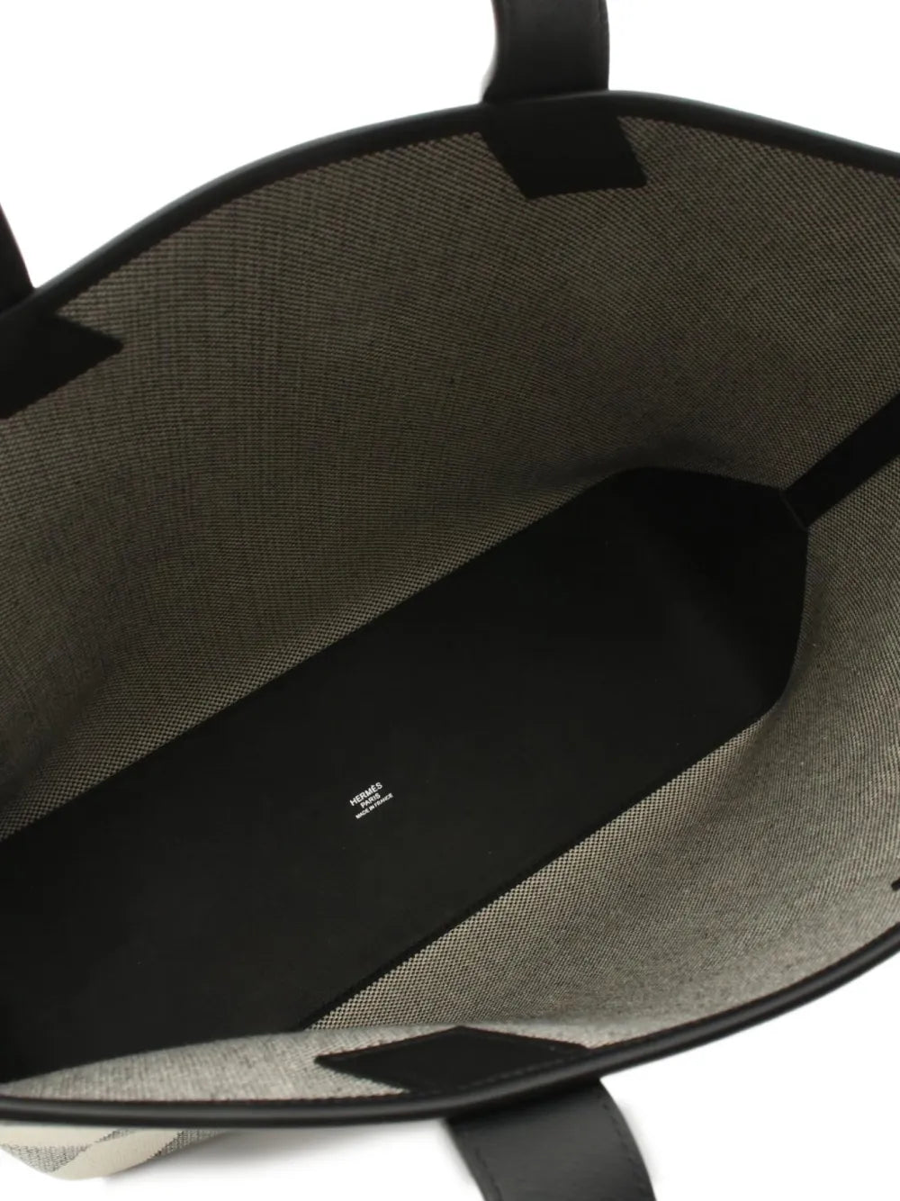 Pre-OwnedHermre-Owned2021 Ambie GM handbag