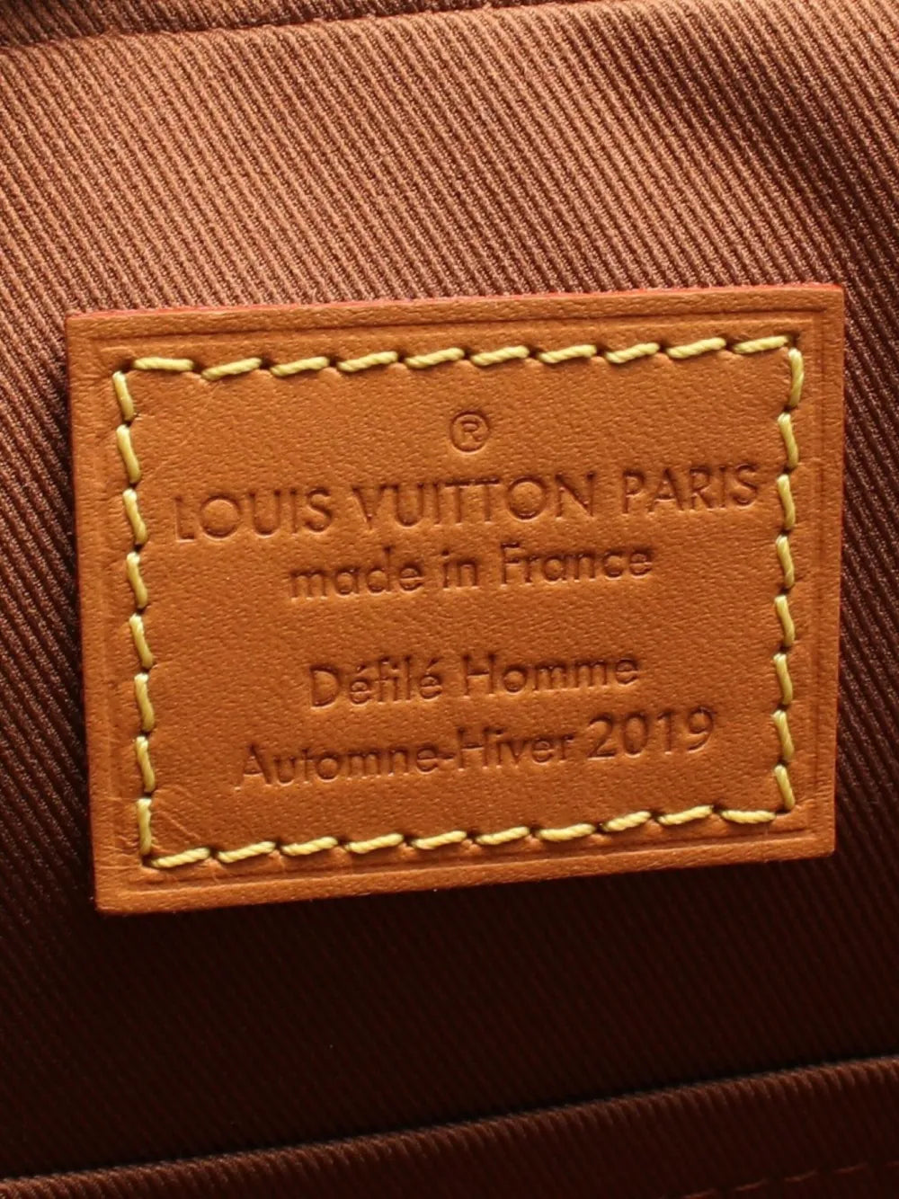 Pre-OwnedLouis Vuitton Pre-Owned2019 Soft Trunk MM cross body bag