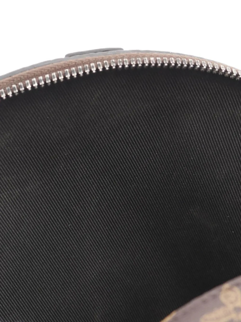Pre-OwnedLouis Vuitton Pre-Owned2021s No. 7 Wheel Box two-way handbag