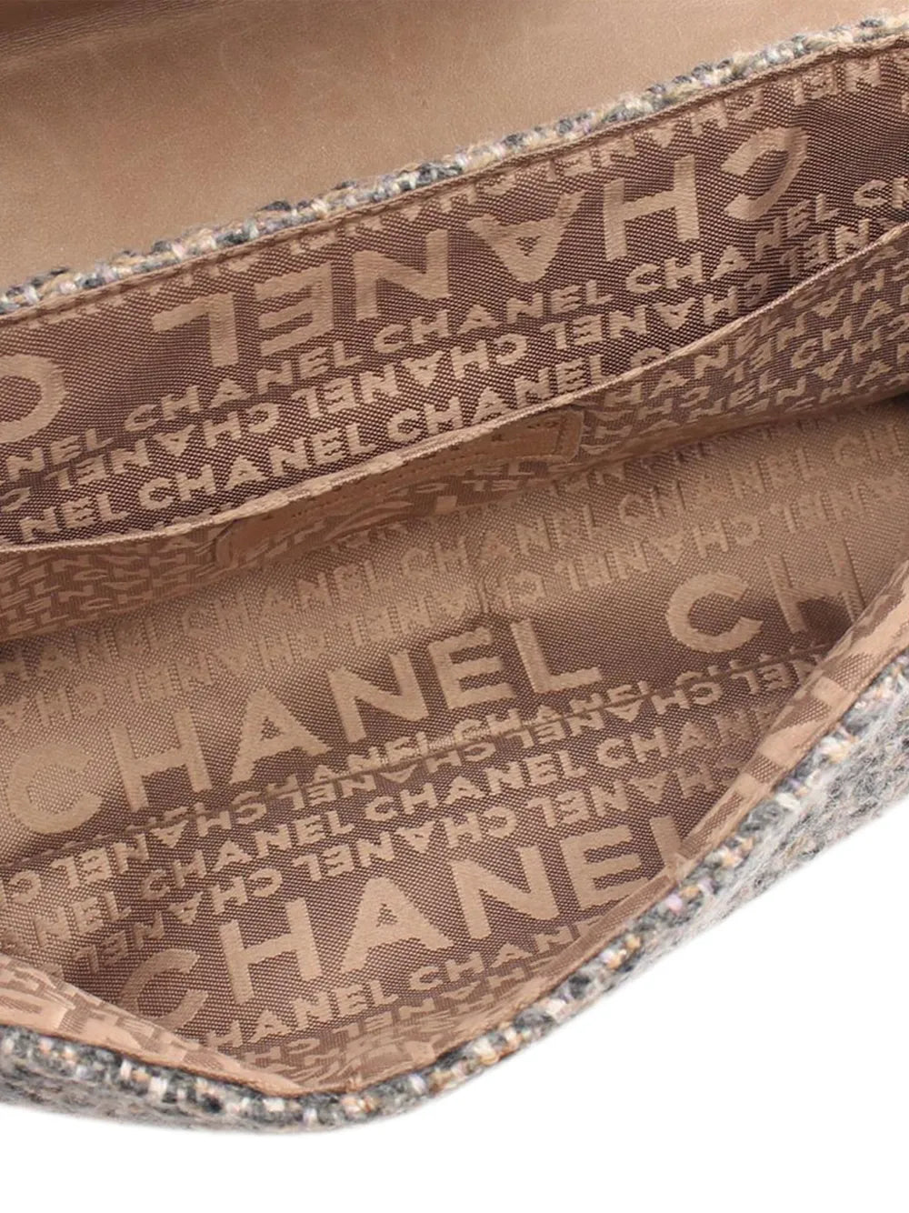 Pre-OwnedCHANEL Pre-Owned2004-2005 Small Tweed Fantasy Flap shoulder bag