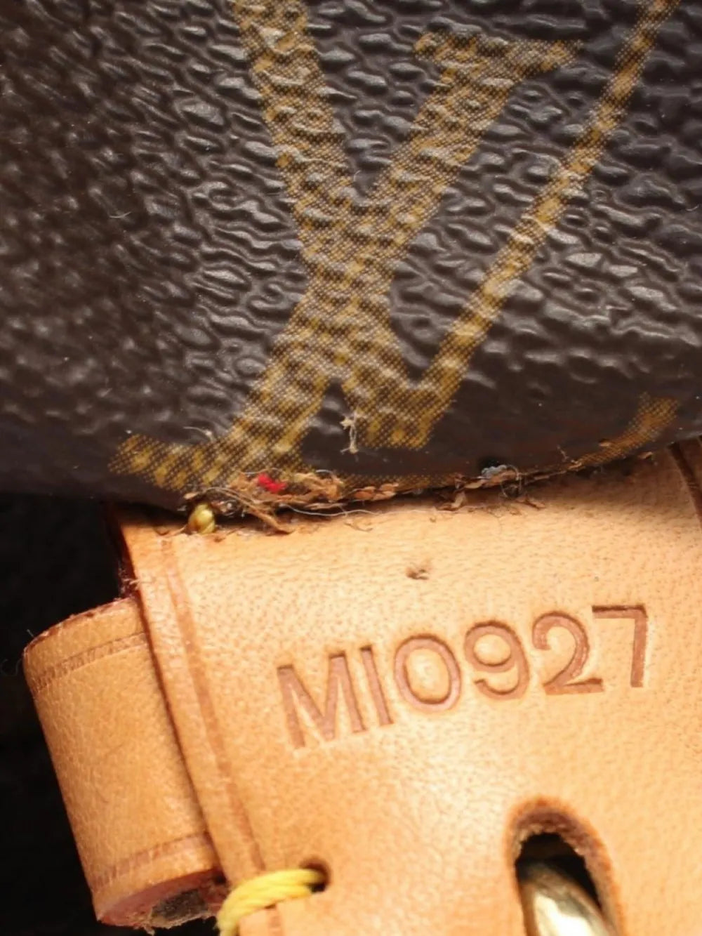 Pre-OwnedLouis Vuitton Pre-Owned1997 Montsouris GM backpack