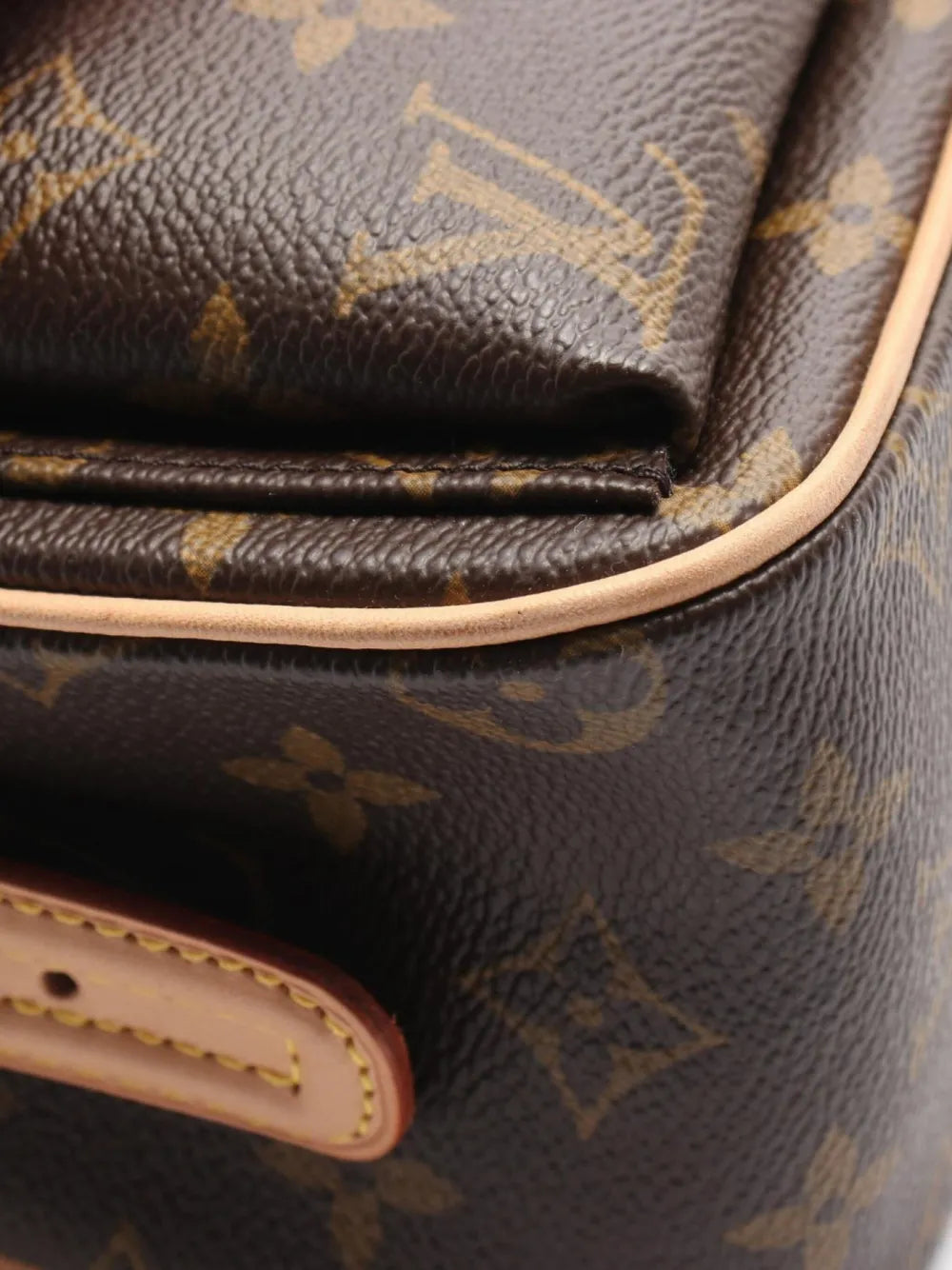 Pre-OwnedLouis Vuitton Pre-Owned2004 Viva Cite MM shoulder bag