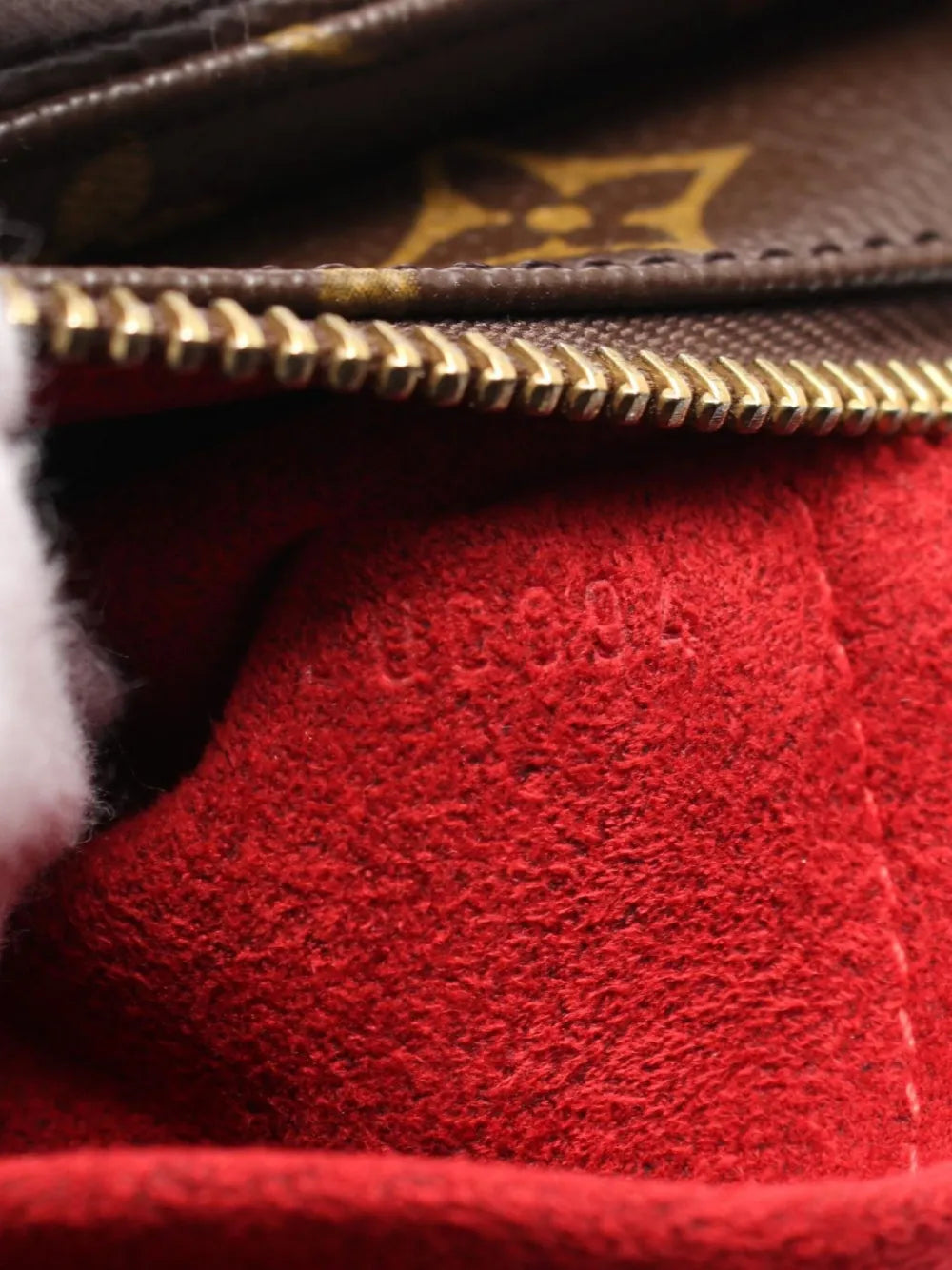 Pre-OwnedLouis Vuitton Pre-Owned2004 Viva Cite MM shoulder bag