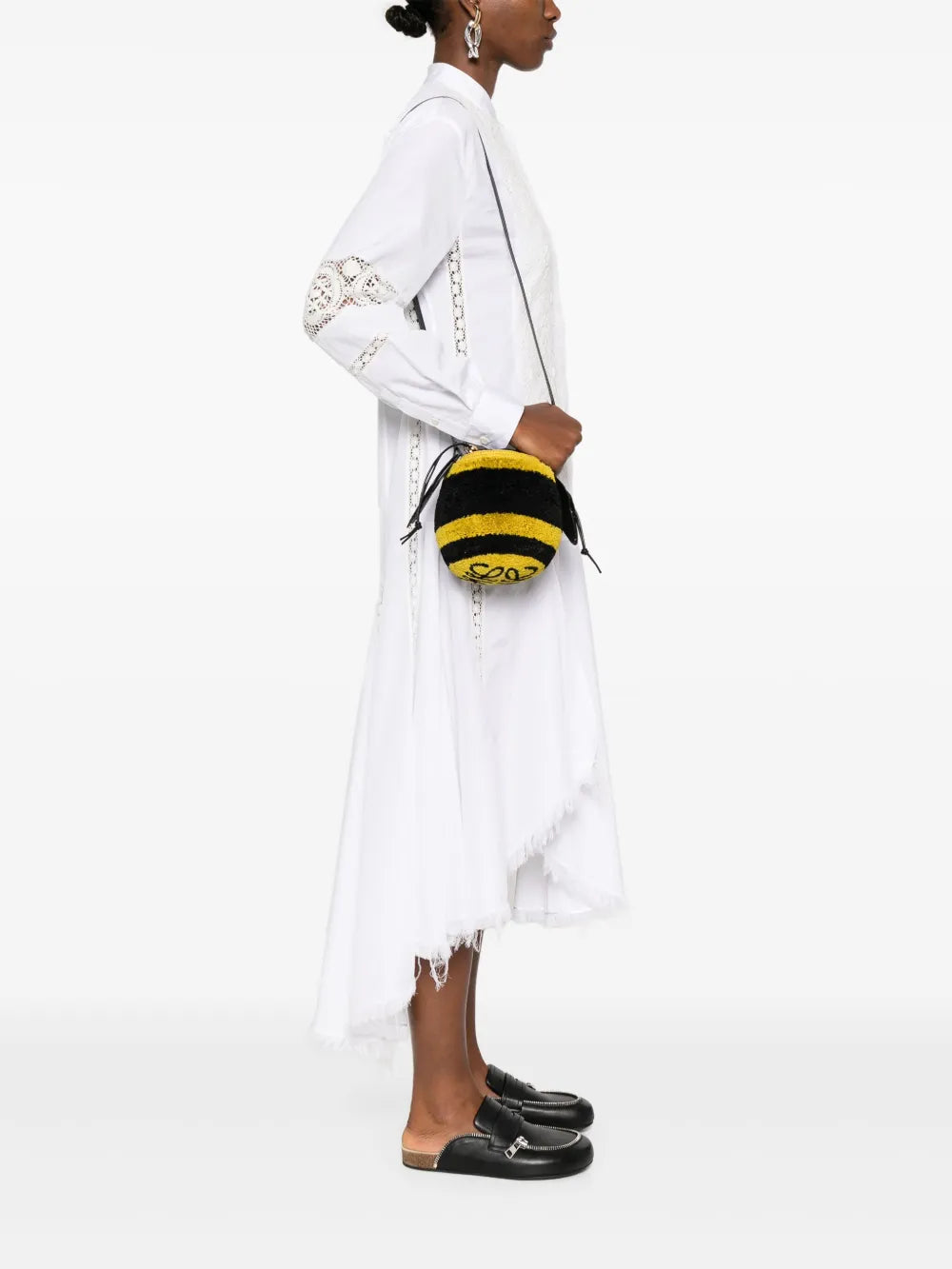 LOEWEBee bucket bag