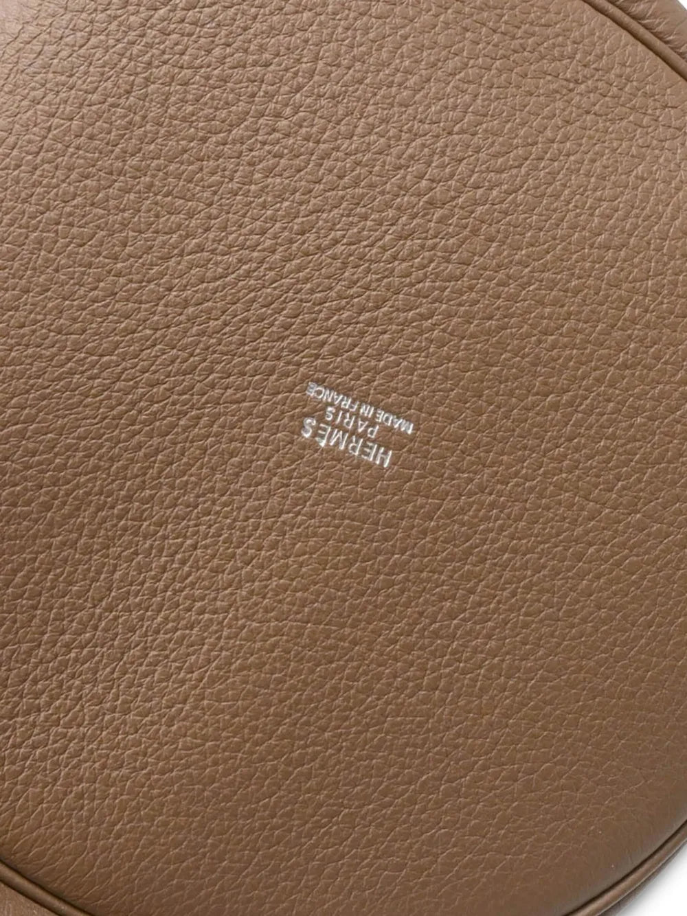 Pre-OwnedHermre-Owned2005 Mangeoire GM Handbag