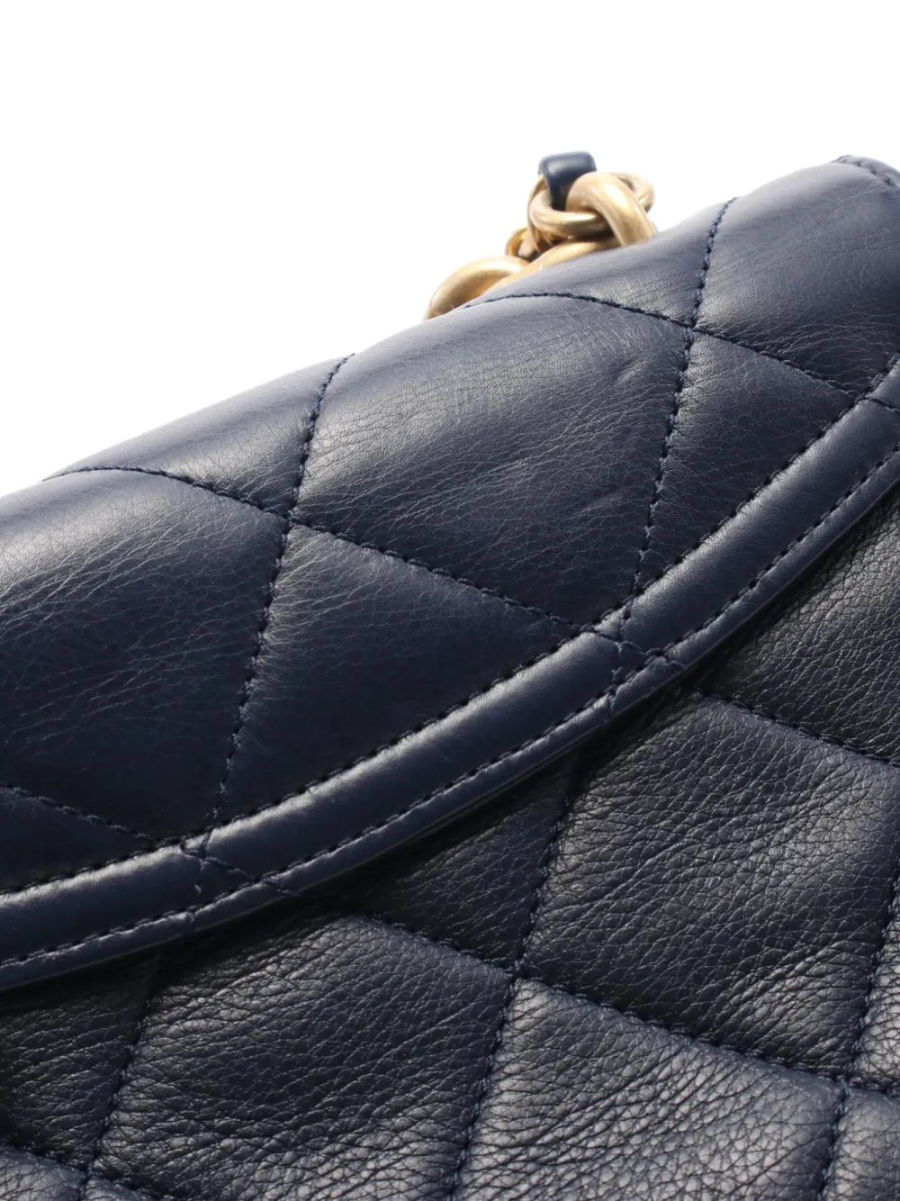 Pre-OwnedCHANEL Pre-Owned2021 diamond-quilted two-way bag