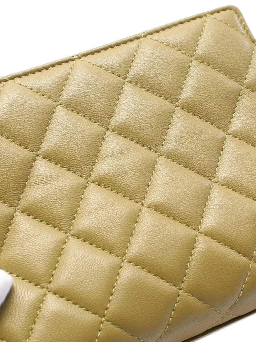 Pre-OwnedCHANEL Pre-Owned2021-2024 Quilted Lambskin Leo shoulder bag