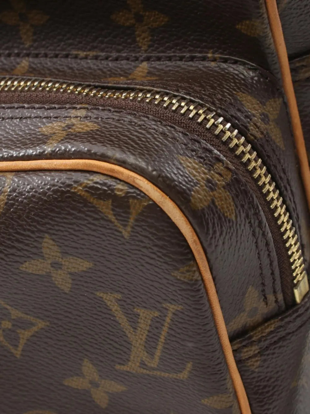 Pre-OwnedLouis Vuitton Pre-Owned2004 Nile shoulder bag