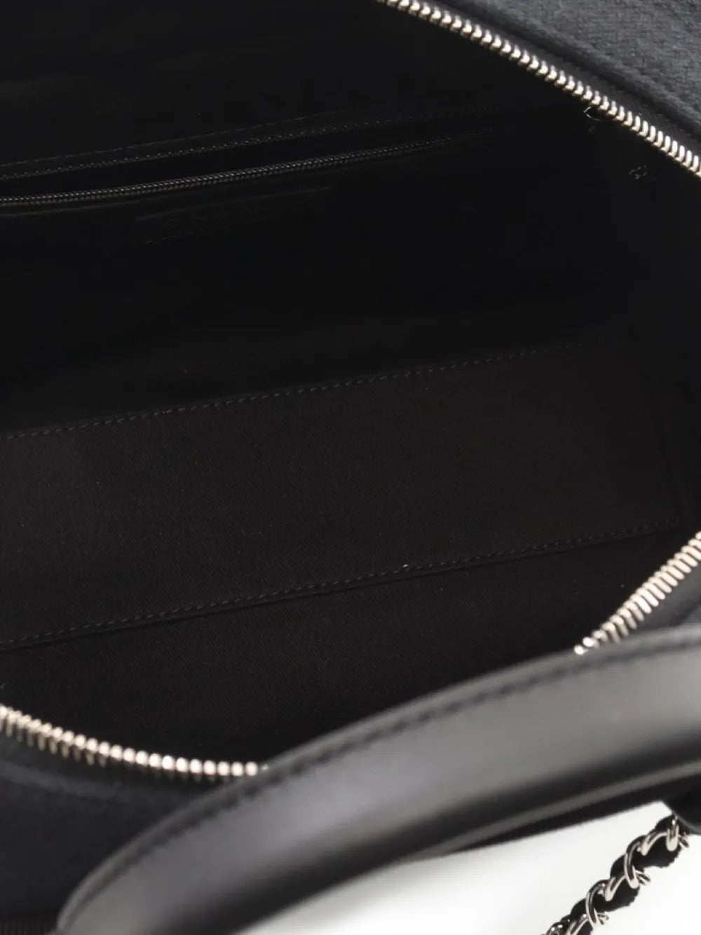 Pre-OwnedCHANEL Pre-Owned2021 Deauville Bowling shoulder bag