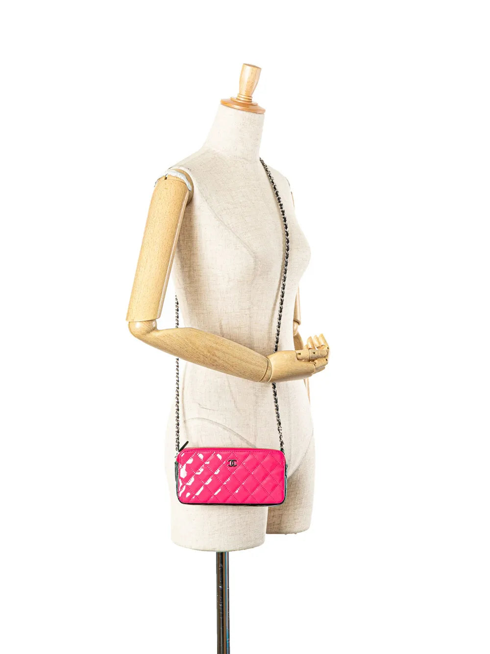 Pre-OwnedCHANEL Pre-Owned2019 Bicolor Patent Double Zip Wallet on Chain crossbody bag