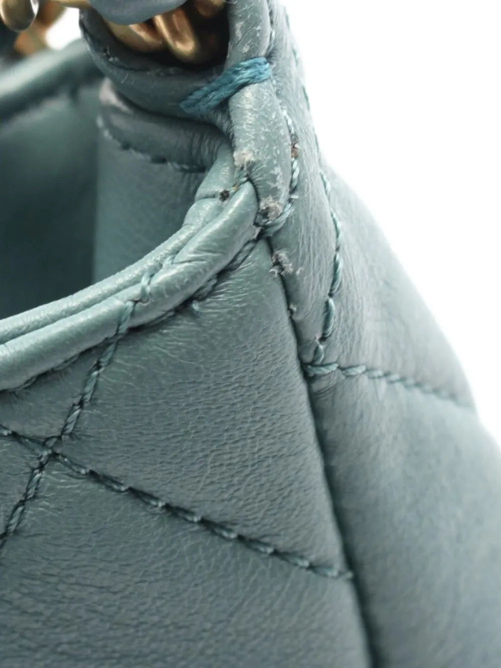 Pre-OwnedCHANEL Pre-Owned2021 small Matelasse hobo bag