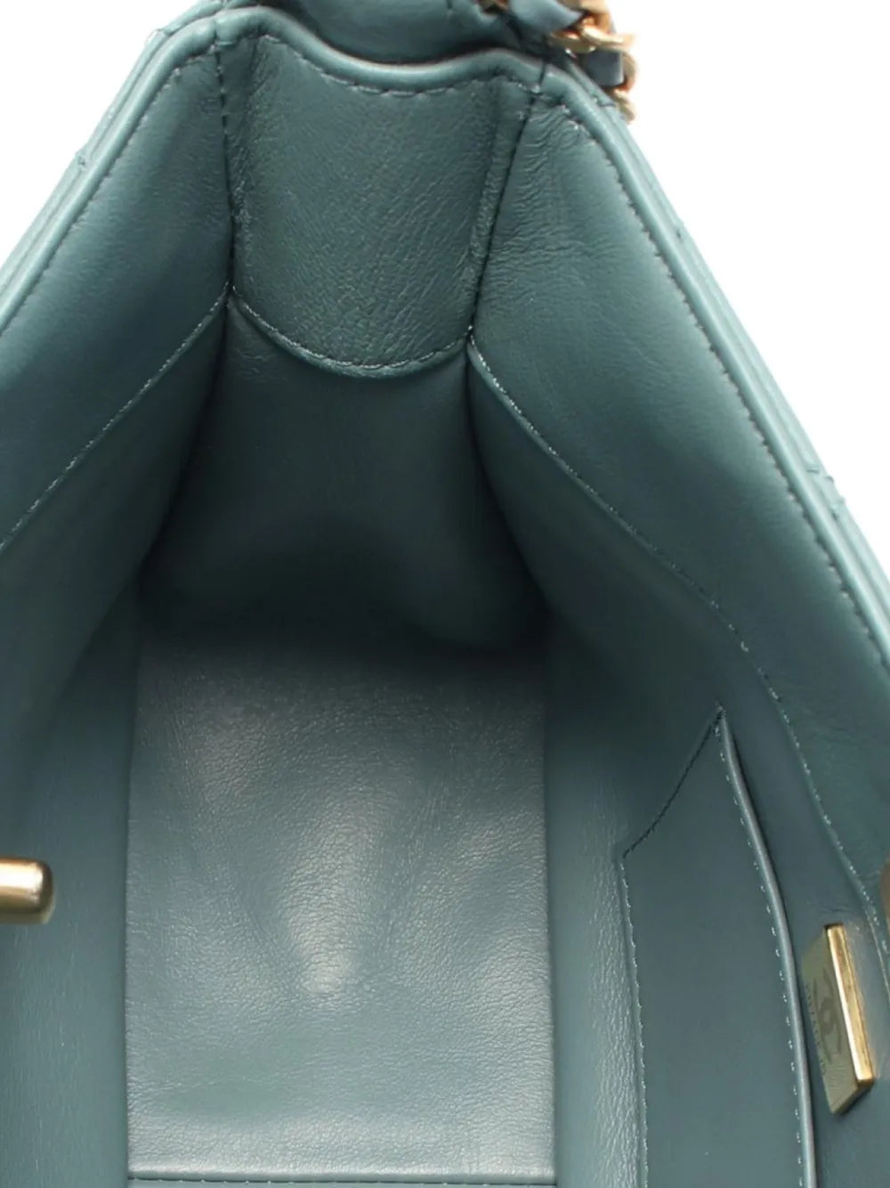 Pre-OwnedCHANEL Pre-Owned2021 small Matelasse hobo bag