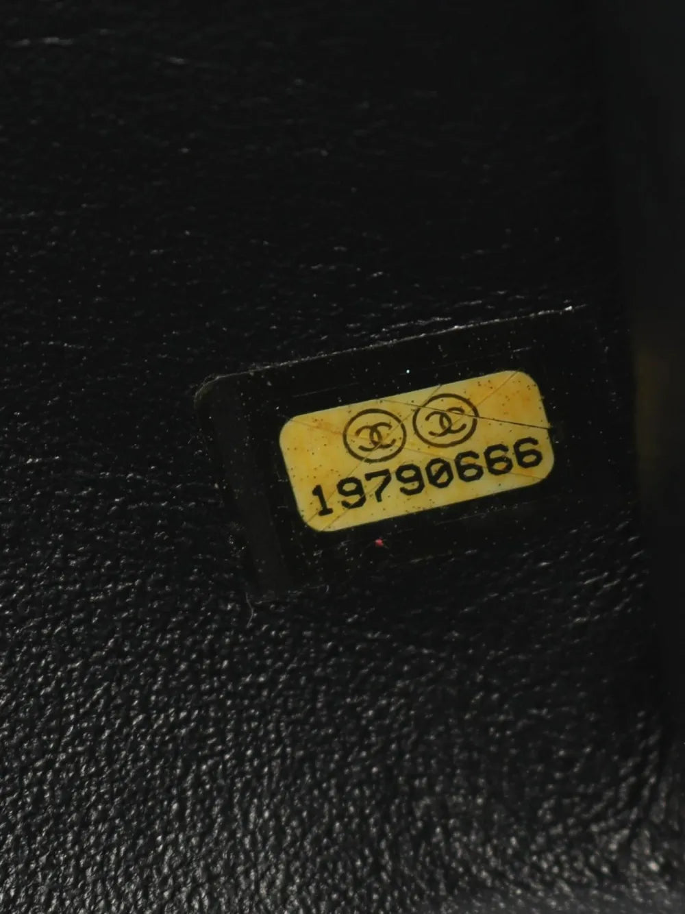 Pre-OwnedCHANEL Pre-Owned2014 Interlocking CC-logo shoulder bag
