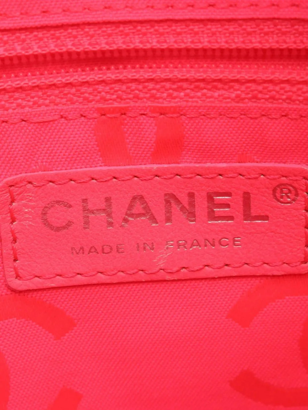 Pre-OwnedCHANEL Pre-Owned2005-2006 medium Cambon Line tote bag