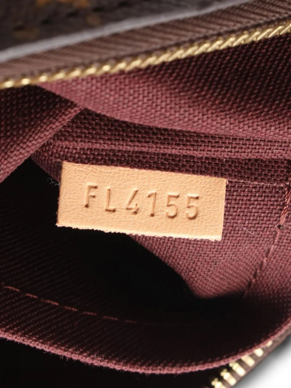 Pre-OwnedLouis Vuitton Pre-Owned2015 Turen PM handbag
