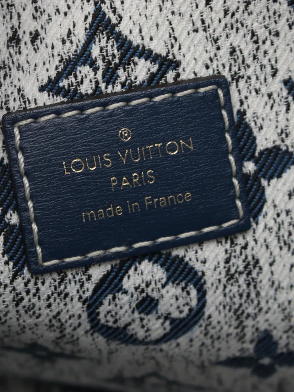 Pre-OwnedLouis Vuitton Pre-Owned2021 OnTheGo MM tote bag