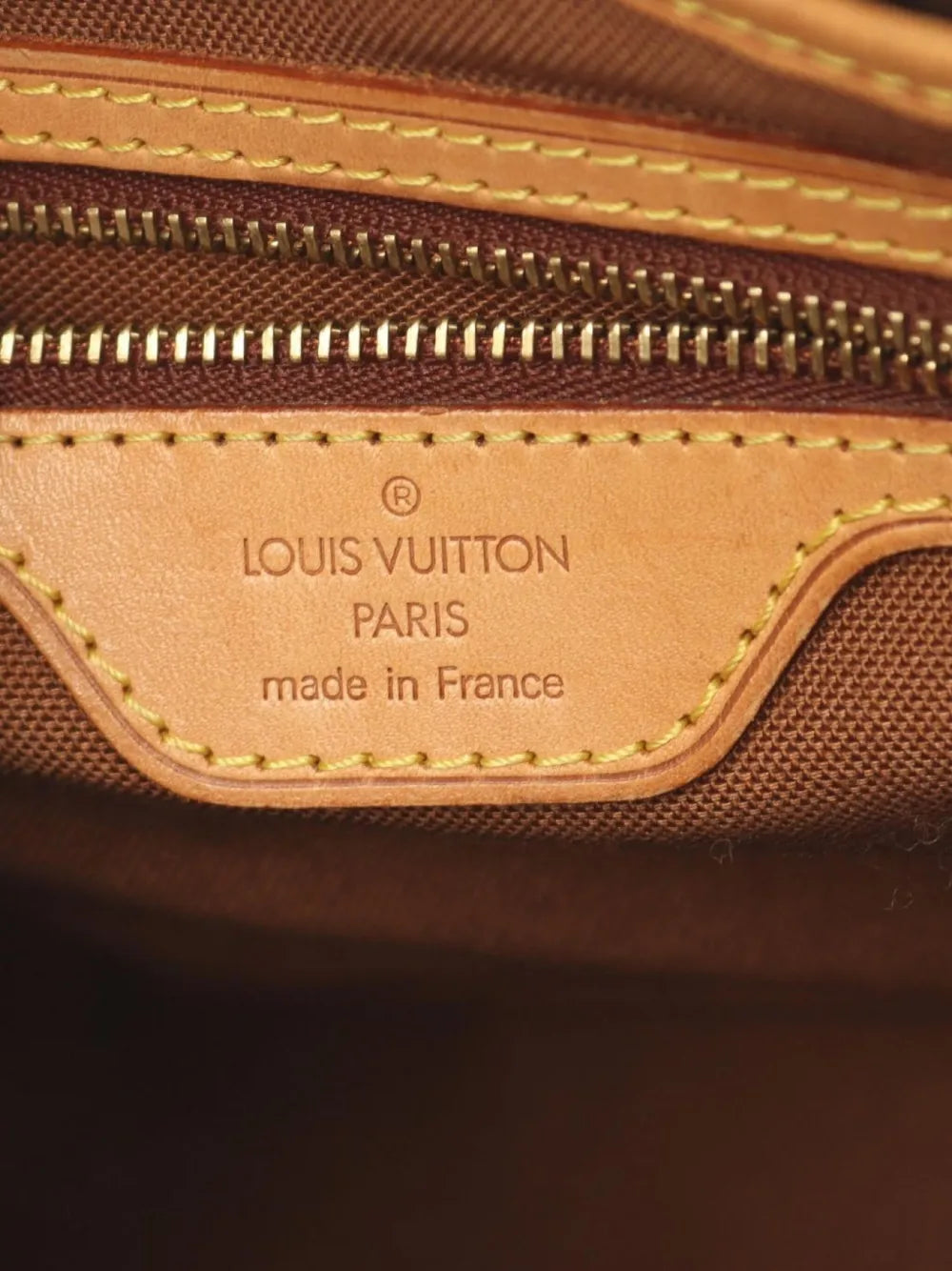 Pre-OwnedLouis Vuitton Pre-Owned2002 Vavin PM bucket bag