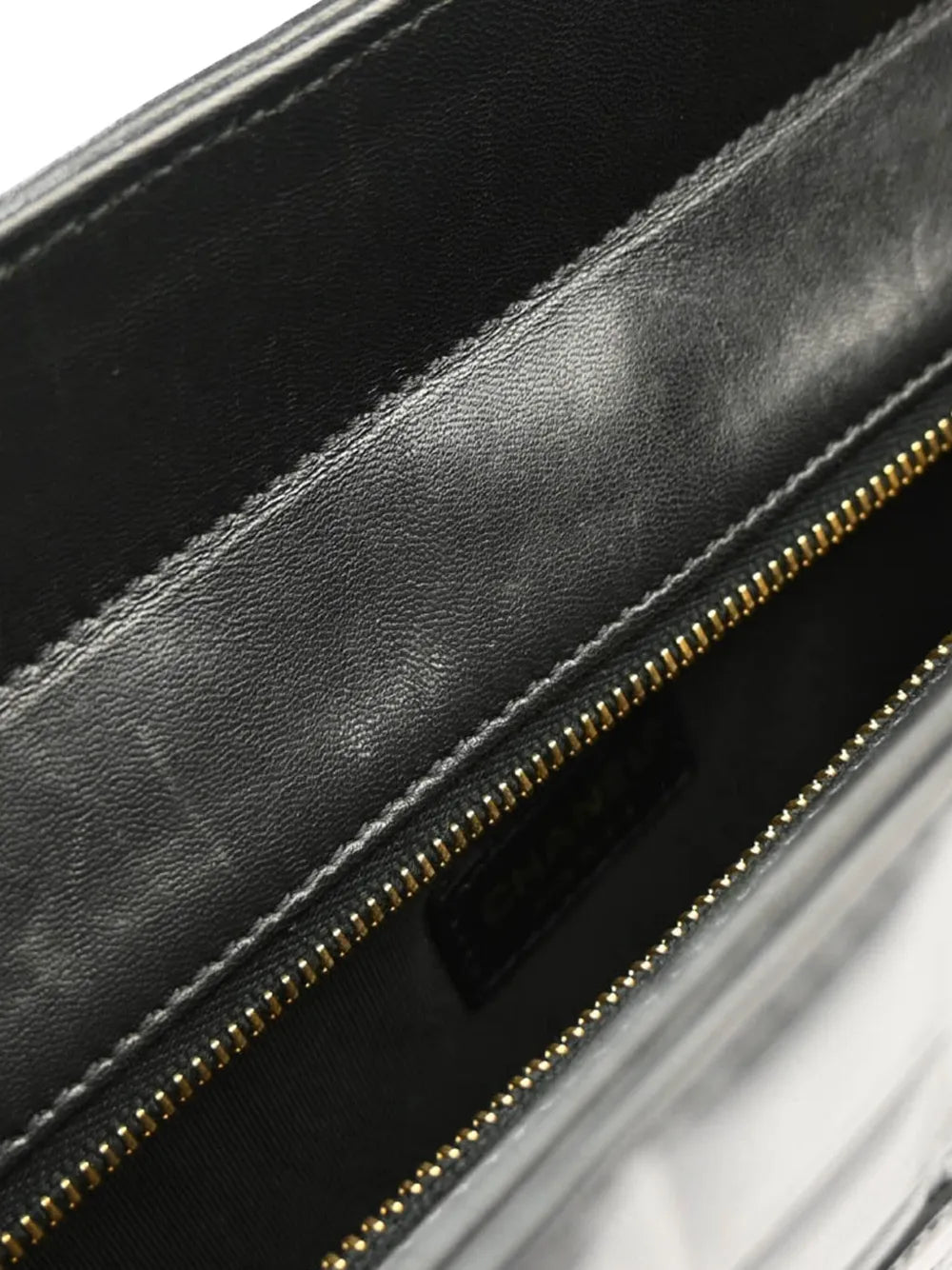 Pre-OwnedCHANEL Pre-Owned2002 Choco Bar handbag