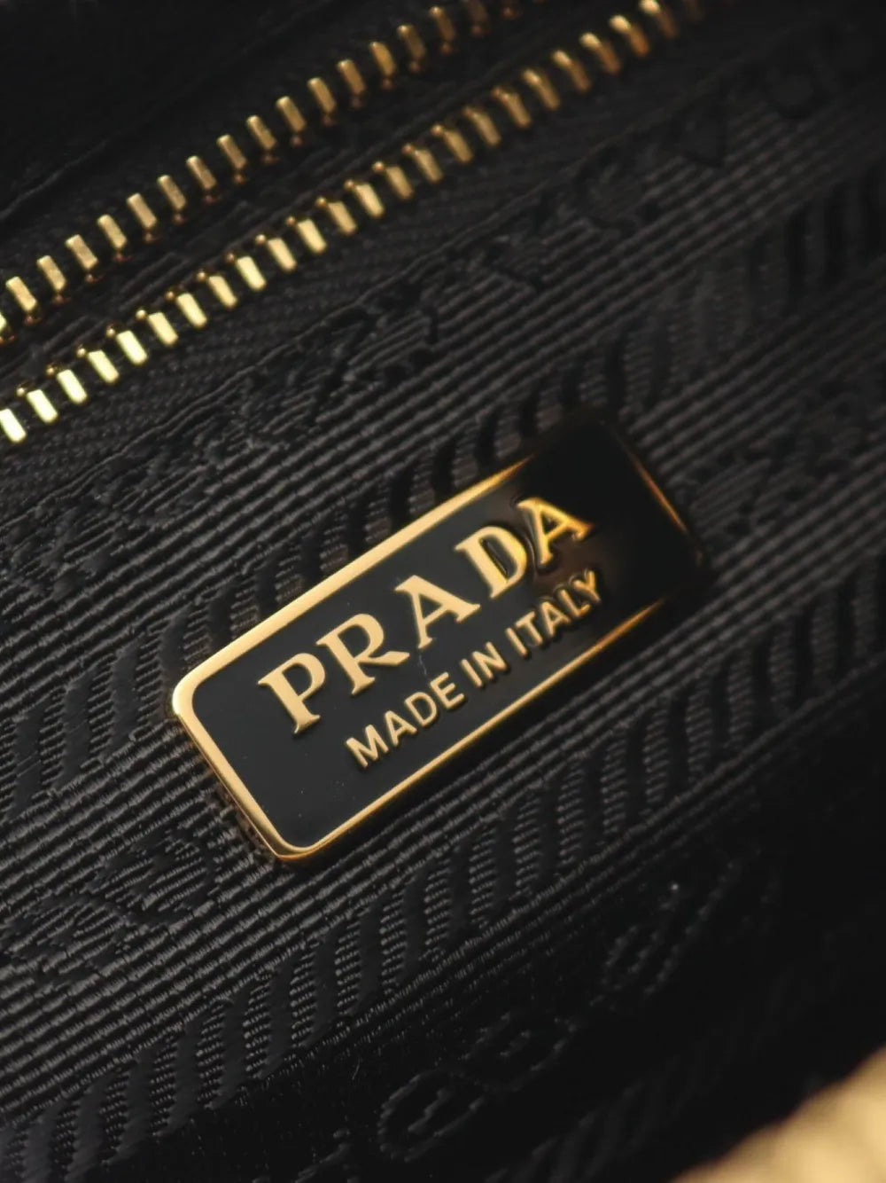 Pre-OwnedPrada Pre-Owned2020 Sacca shoulder bag