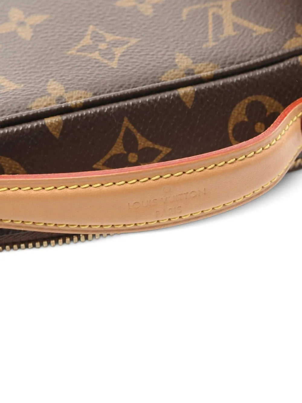 Pre-OwnedLouis Vuitton Pre-Owned2021 Utility cross body bag