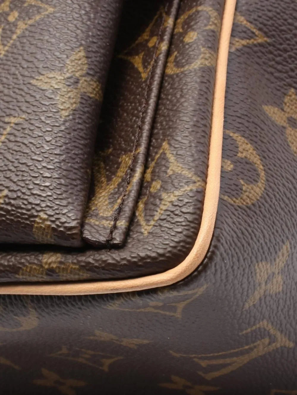Pre-OwnedLouis Vuitton Pre-Owned2004 Vivacite shoulder bag