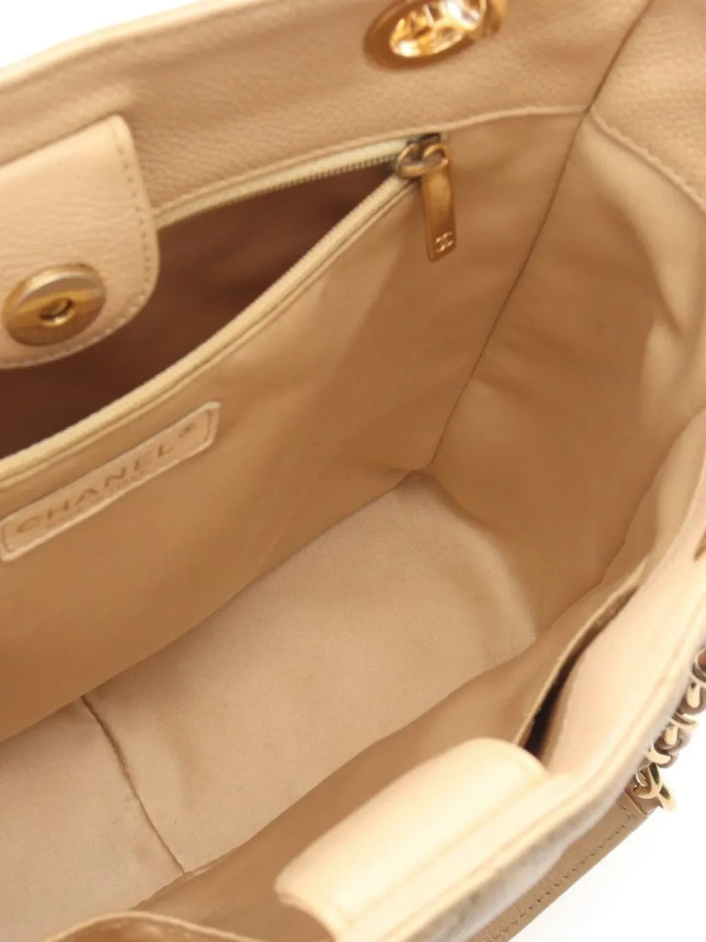 Pre-OwnedCHANEL Pre-Owned2010-2011 Matelasse Chain handbag